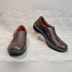 Clark’s Cora Giny Brown Women’s Narrow Loafers